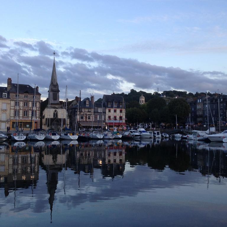1Er Secret De Honfleur Apartment Room photo